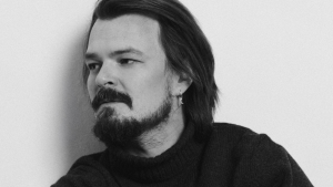 „Głowa Kasandry” – kultowa powieść sci-fi wreszcie na ekranie. W roli głównej Dawid Ogrodnik