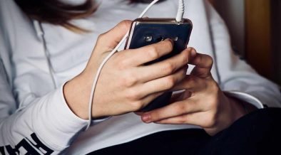 Telefony w szkole – prawo i praktyka