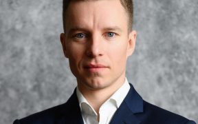 panstwo-wspiera-czy-destabilizuje-ekspert-najwiekszym-problemem-systemu-wsparcia-w-polsce-nie-jest-brak-pieniedzy-lecz-brak-stabilnosci-zaufania-i-dlugofalowej-wizji