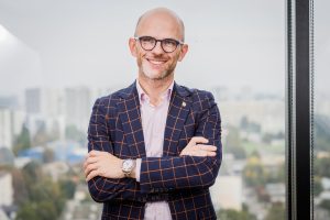 niepewnosc-regulacyjna-na-rynku-kryptowalut-po-drugim-wecie-kanga-exchange-o-impasie-i-projekcie-ue0