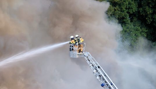 Pożar zaczyna się długo przed pierwszym płomieniem