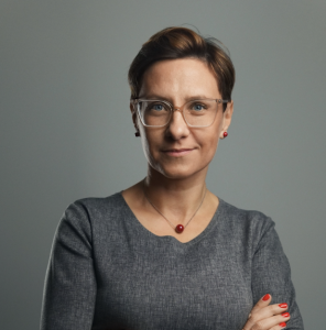 Cyfrowa dojrzałość zamiast technologicznej fascynacji.