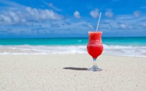 najdrozszy-drink-na-wakacjach-ten-kupiony-przez-niekorzystne-przewalutowanie