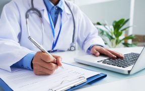 Opieka koordynowana zmienia polską ochronę zdrowia. Czy jesteśmy gotowi z niej korzystać?