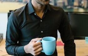 najpierw-czlowiek-potem-zadanie-polacy-i-indusi-pracuja-troche-inaczej